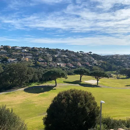 Avec Piscine, Vue Golf A Maxime Sainte-Maxime